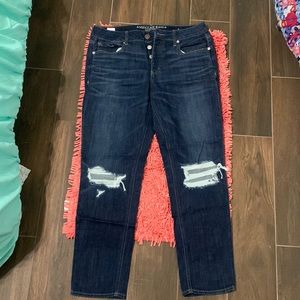 NWOT American Eagle Tom girl Jeans. Size 10R.